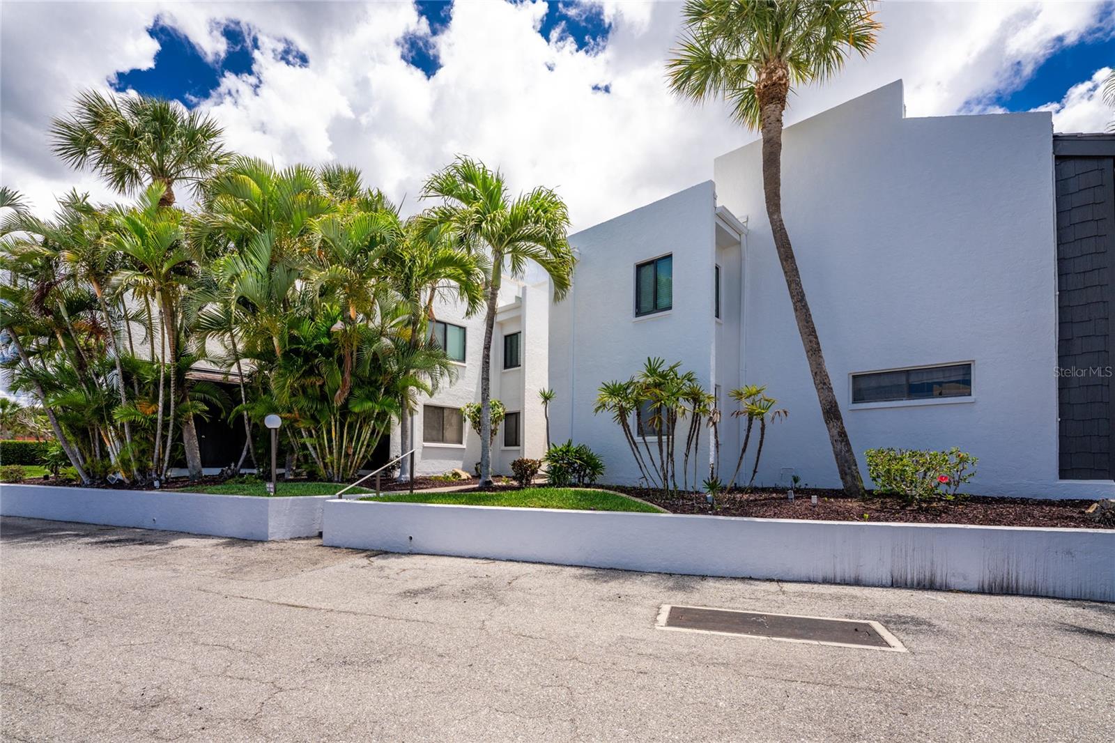 TAMARIND GULF & BAY BLDG B-6 - Residential