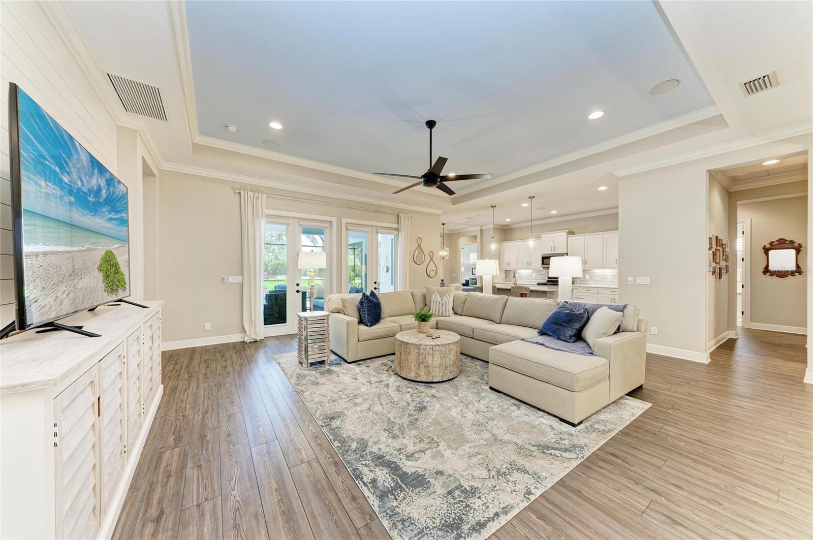 4723 SENECA PARK TRAIL