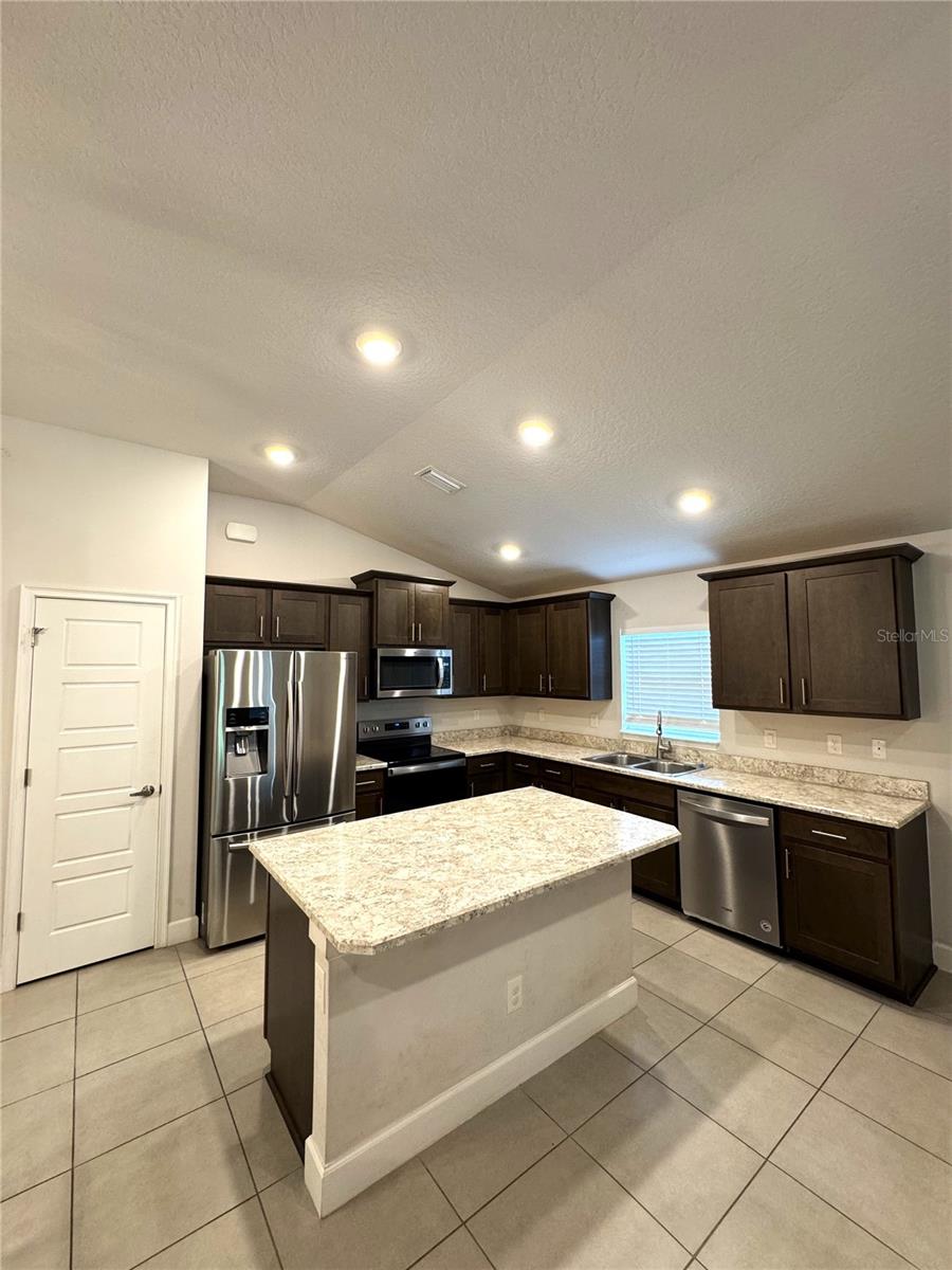 WATERSTONE PH ONE - Residential