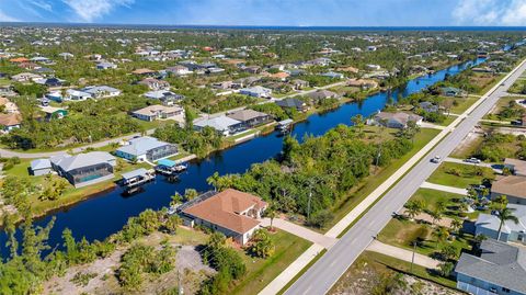 A home in PORT CHARLOTTE