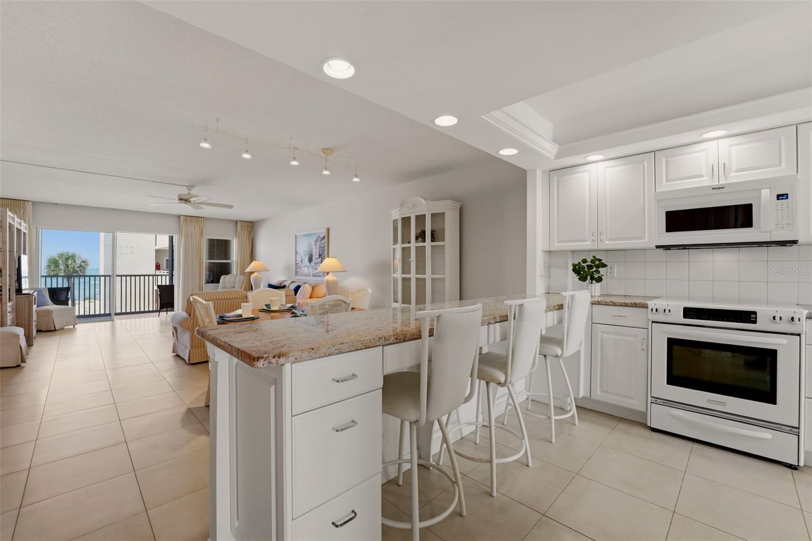 TOWERS - Residential