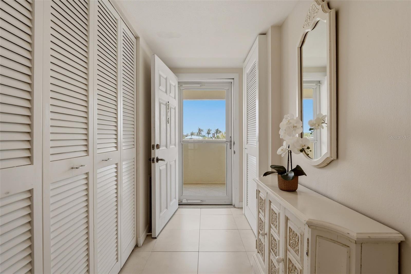 TOWERS - Residential