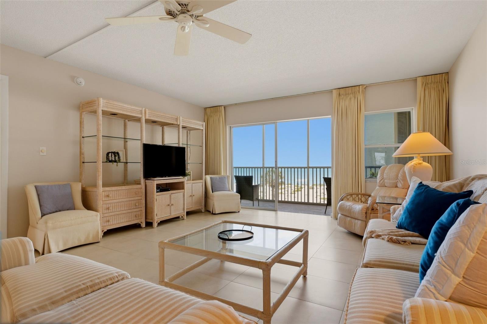 TOWERS - Residential