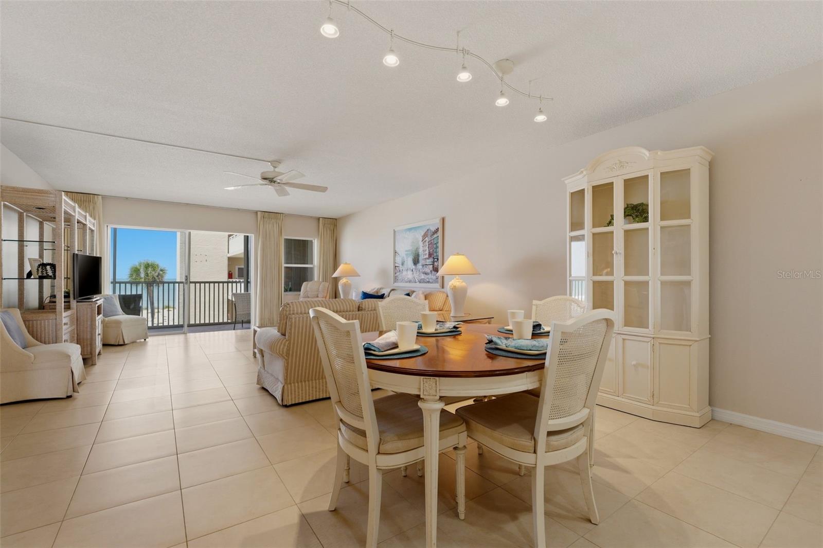 TOWERS - Residential