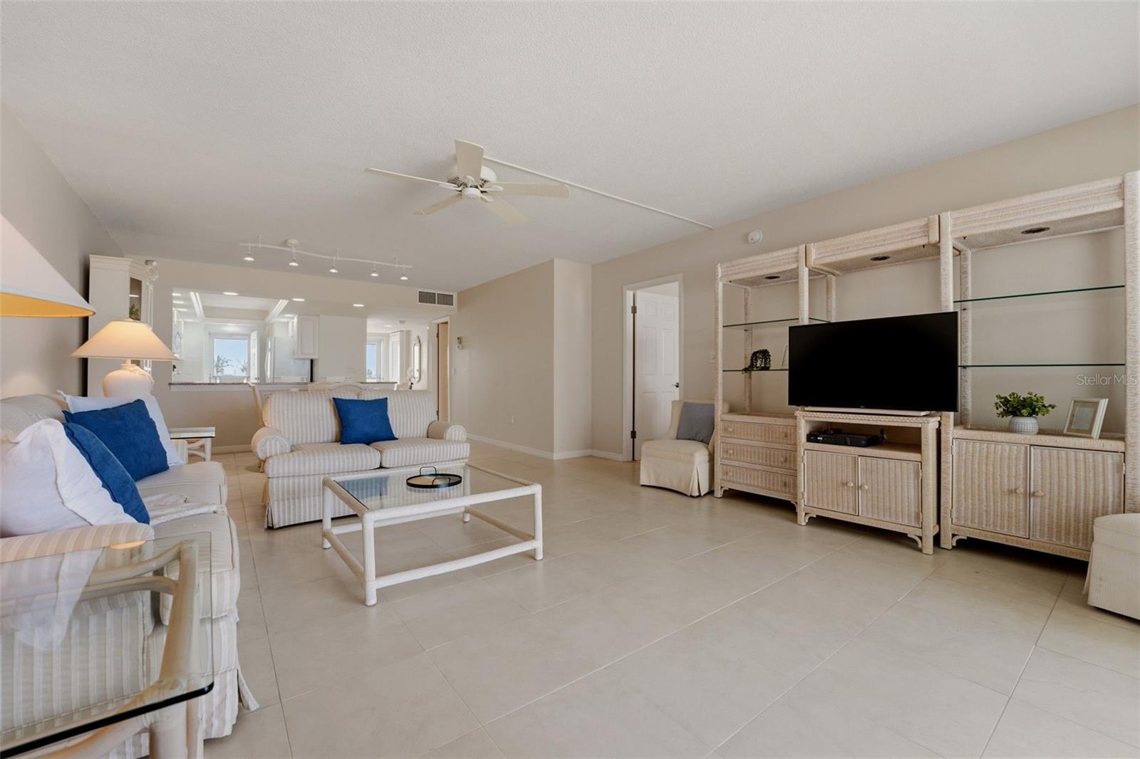 TOWERS - Residential