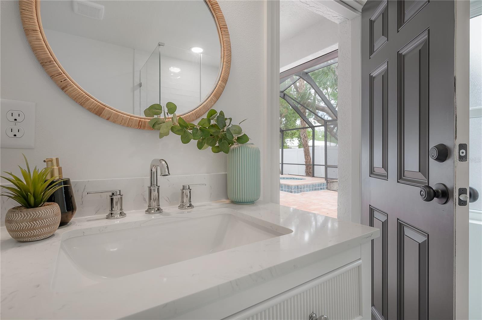 DAVIS ISLANDS PB10 PG52 TO 57 - Residential