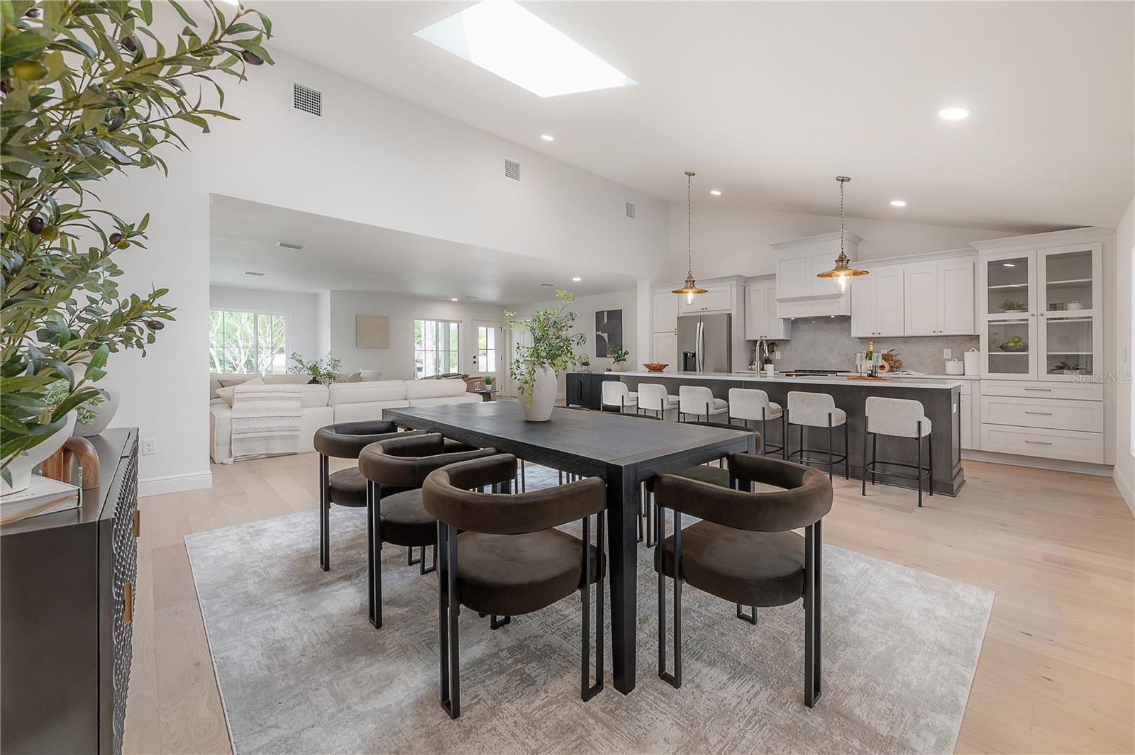 DAVIS ISLANDS PB10 PG52 TO 57 - Residential