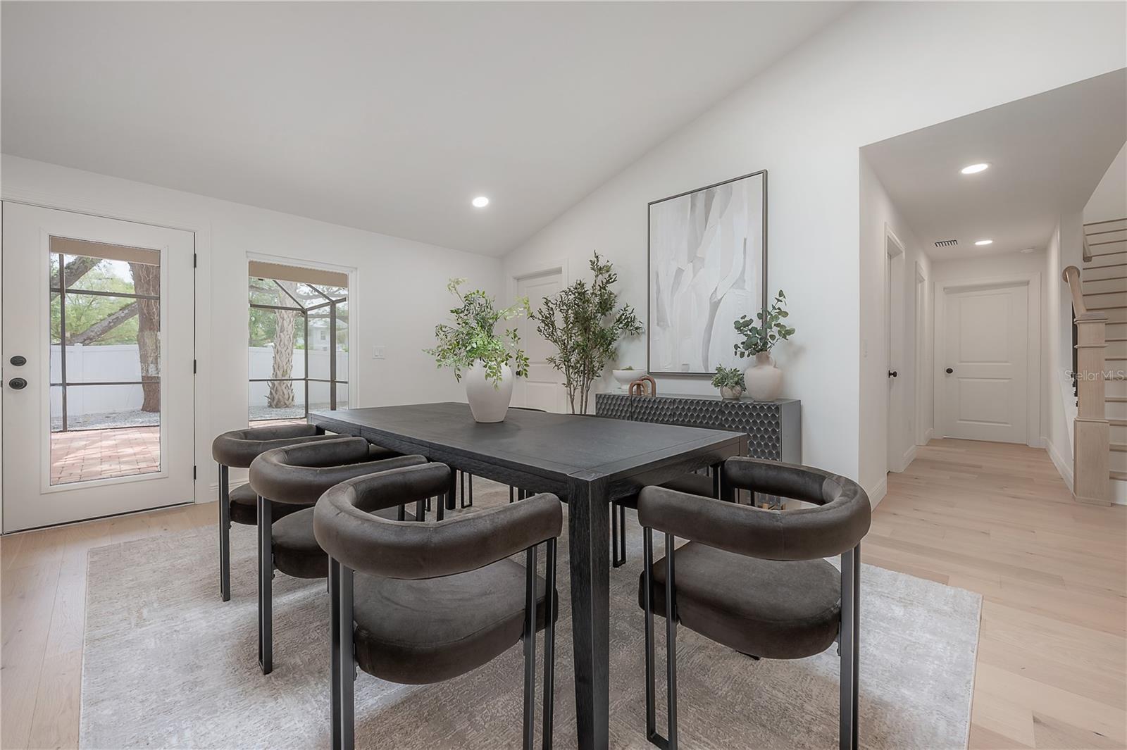 DAVIS ISLANDS PB10 PG52 TO 57 - Residential