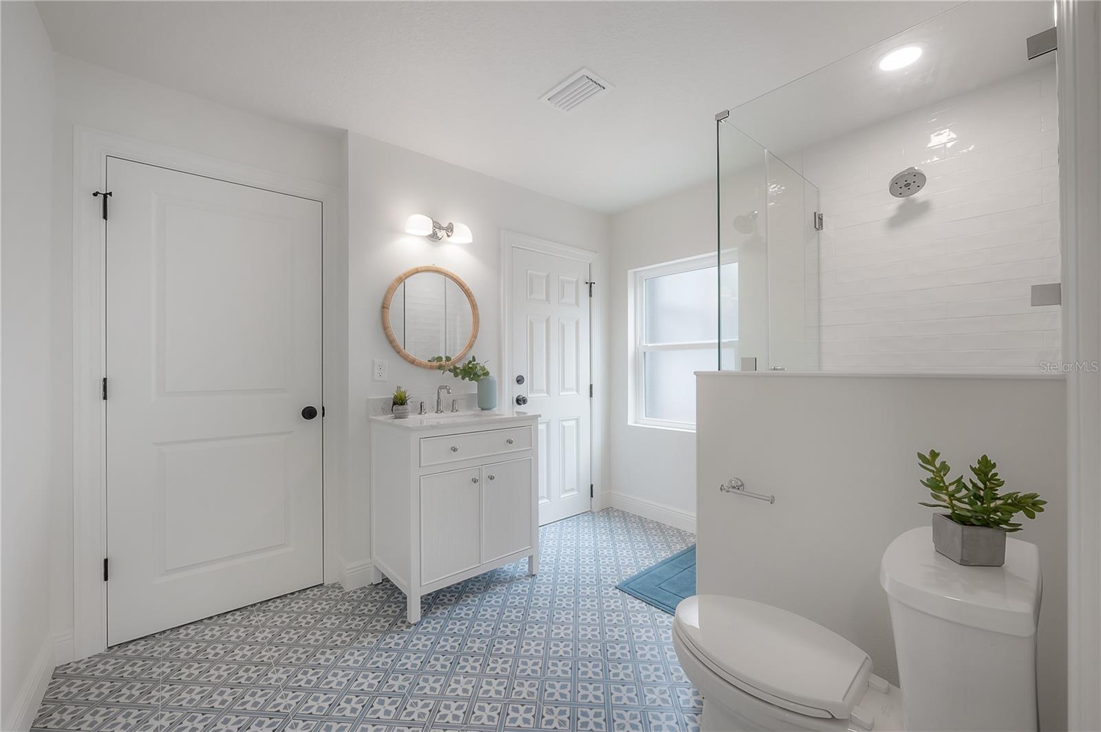 DAVIS ISLANDS PB10 PG52 TO 57 - Residential