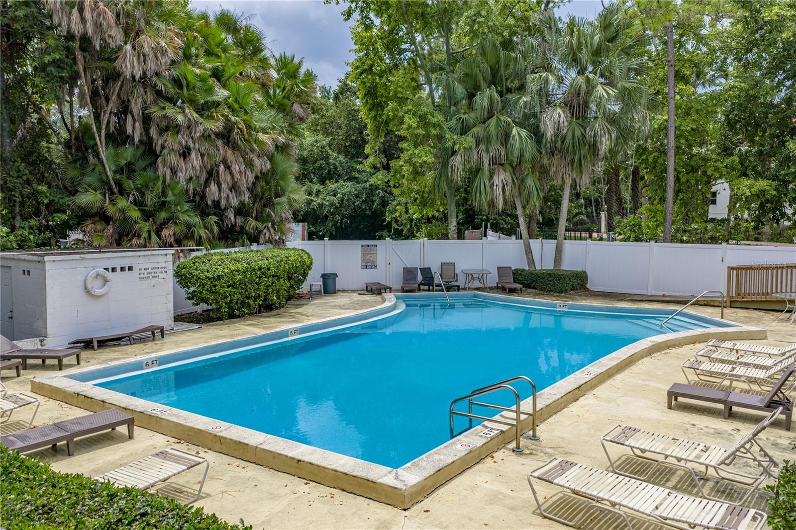 100 EL CAMINO DRIVE 301