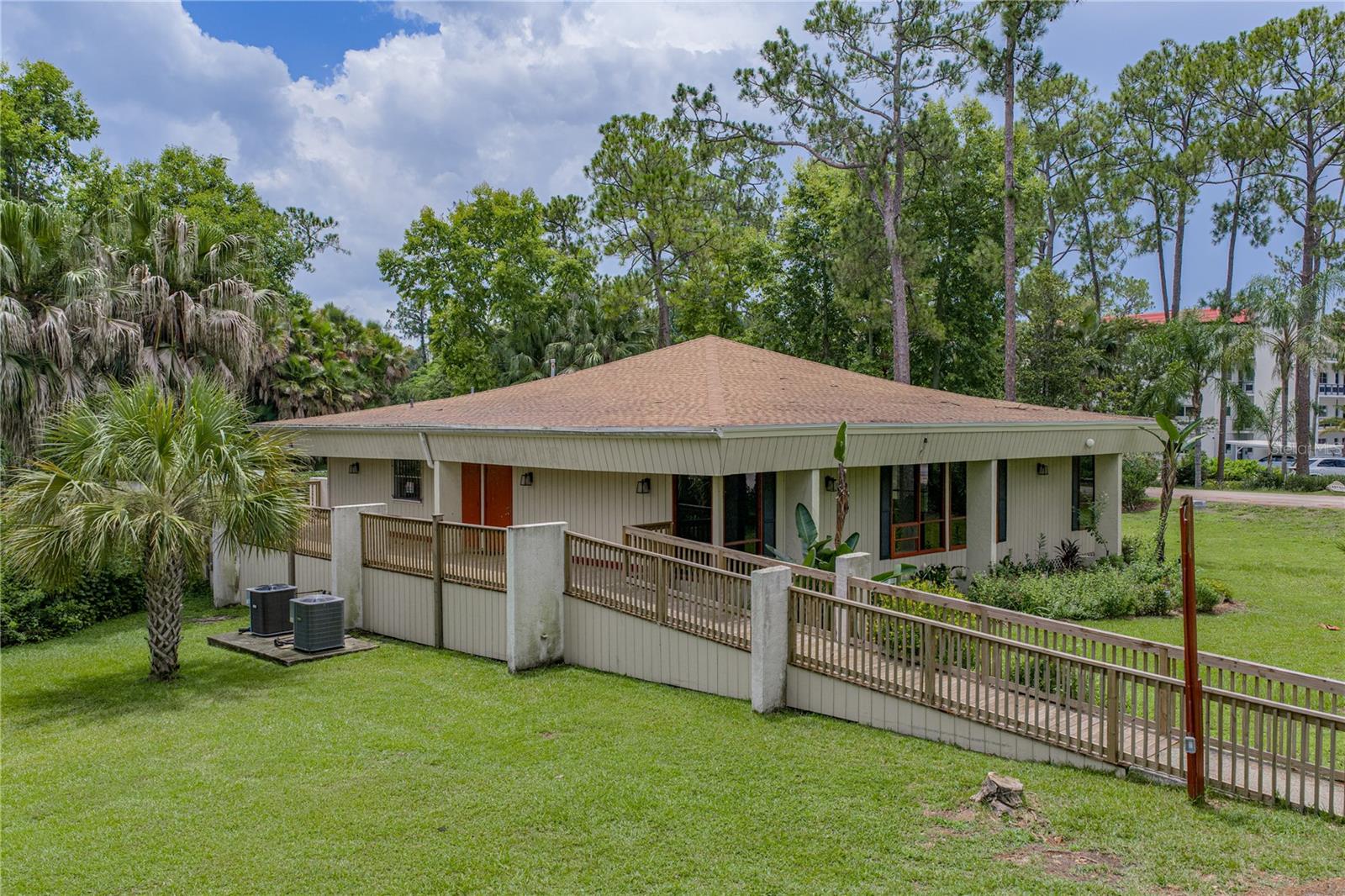 100 EL CAMINO DRIVE 301