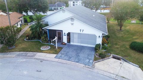 A home in LAKELAND