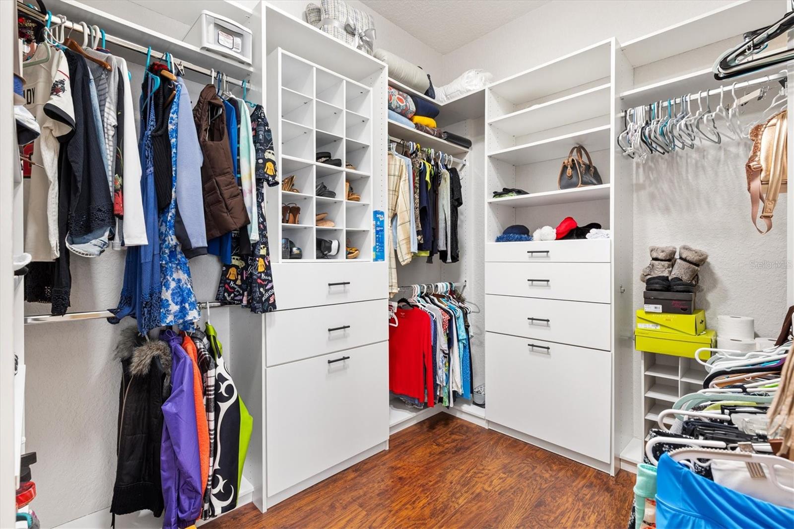 STONECREST - Residential