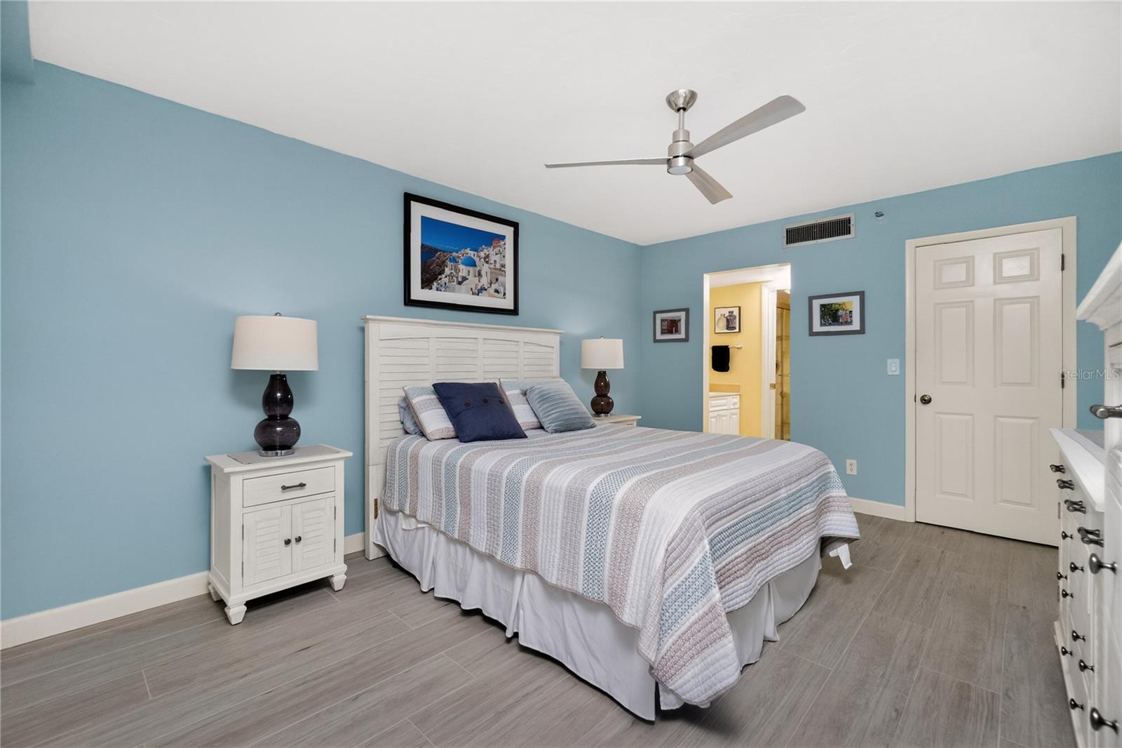 SANDPIPER KEY BLDG 03 - Residential