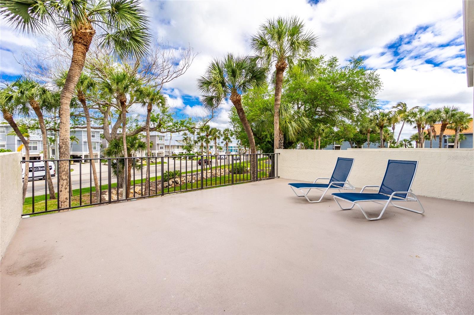 SANDPIPER KEY BLDG 03 - Residential