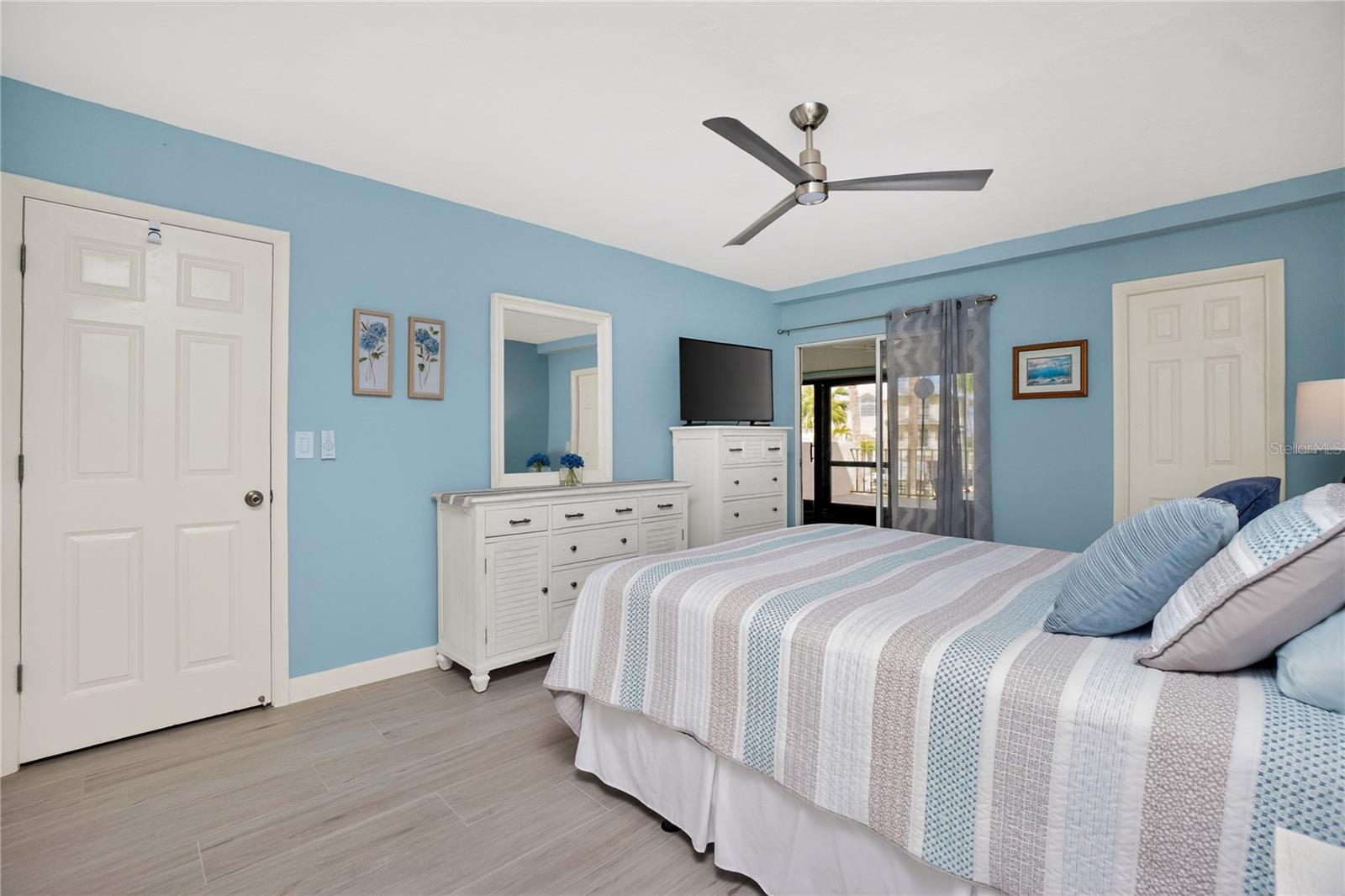 SANDPIPER KEY BLDG 03 - Residential