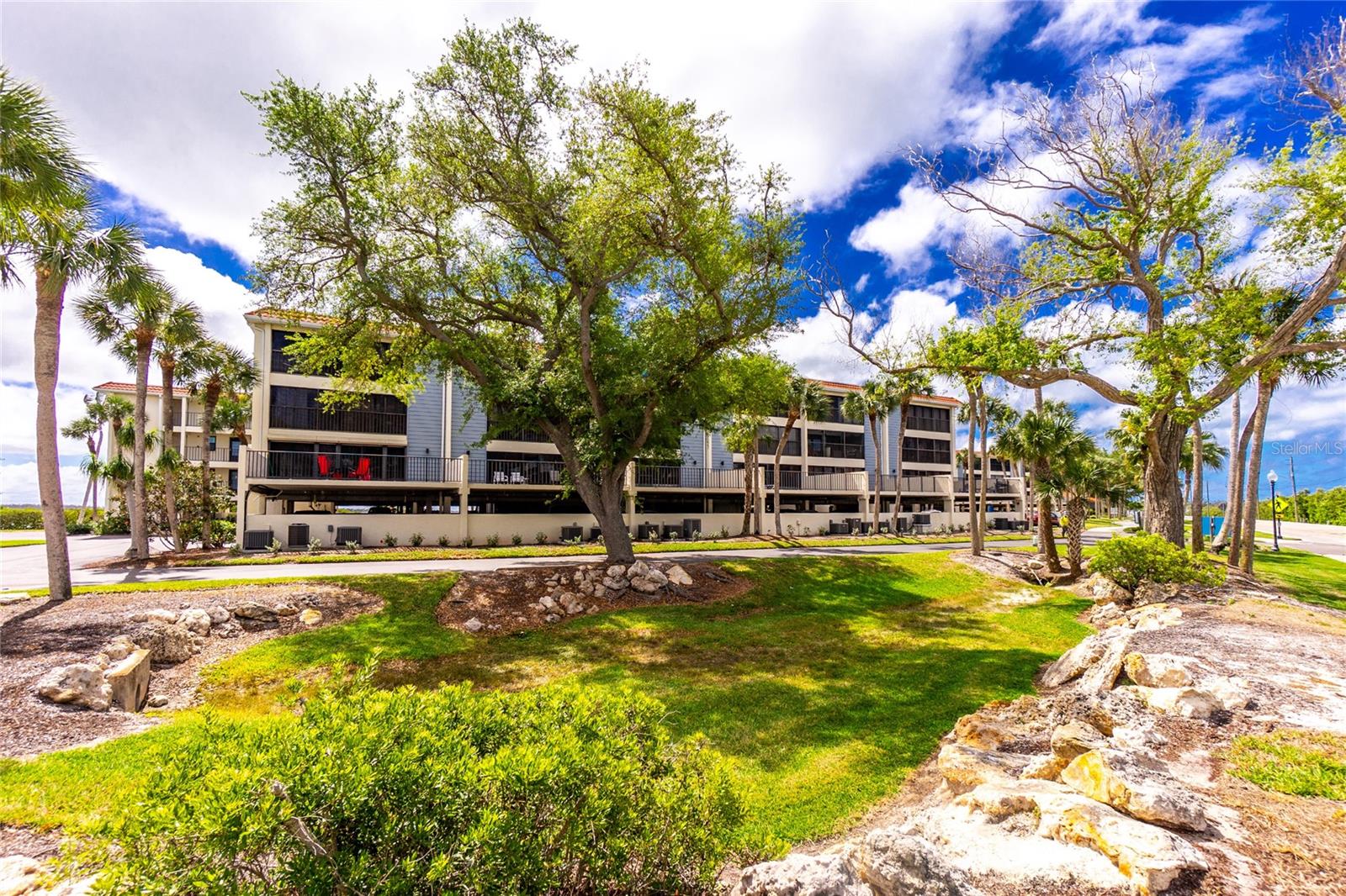 SANDPIPER KEY BLDG 03 - Residential
