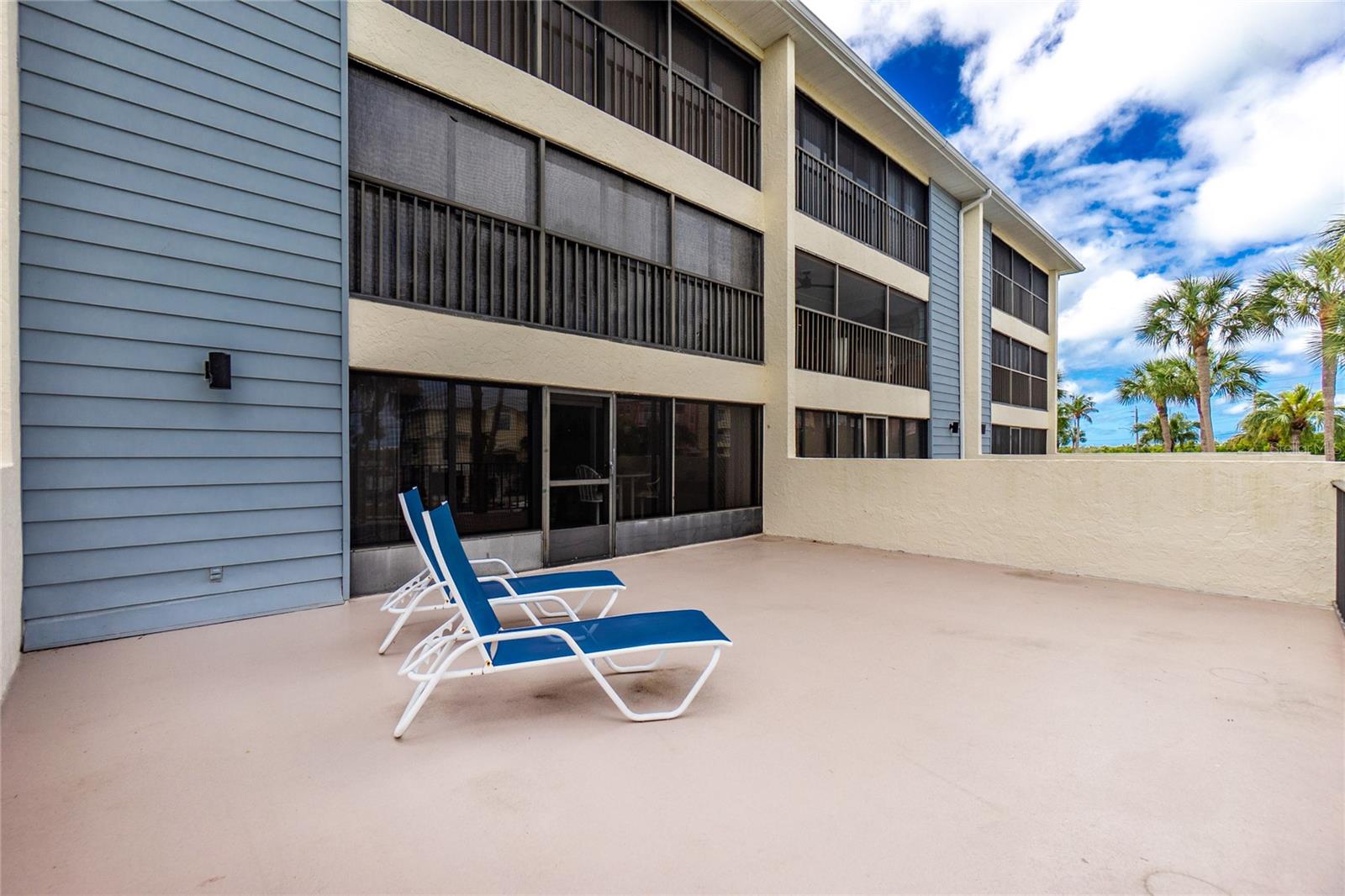 SANDPIPER KEY BLDG 03 - Residential