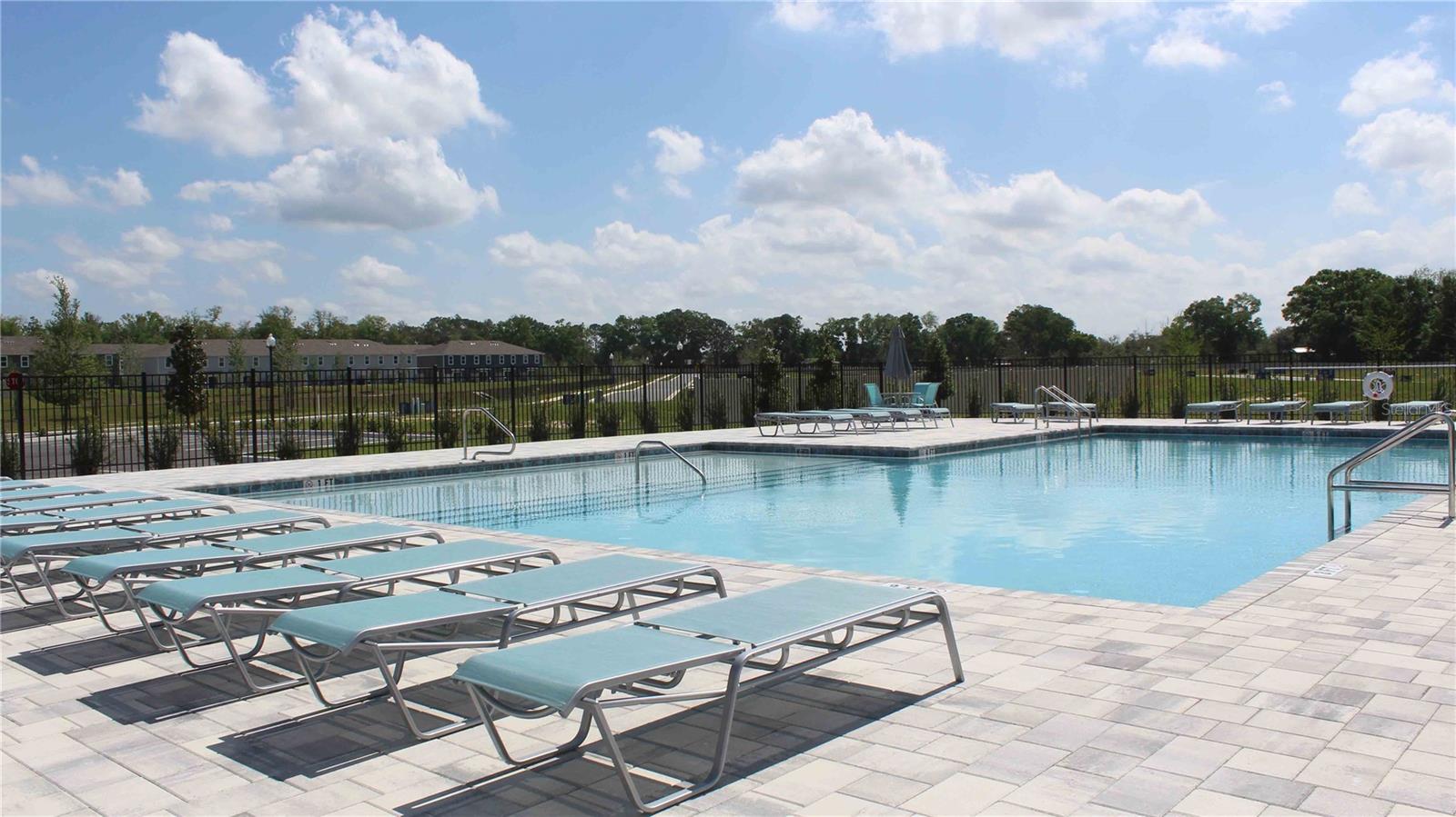 THE TOWNS AT LAUREL COMMONS - Residential