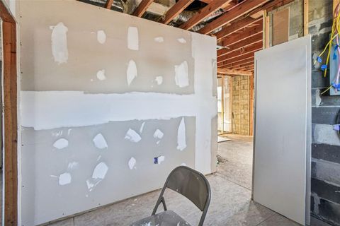 Tiny photo for 1821 Us Highway 441, Leesburg, FL 34748 (MLS # OM716144)