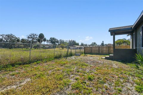 Tiny photo for 1821 Us Highway 441, Leesburg, FL 34748 (MLS # OM716144)