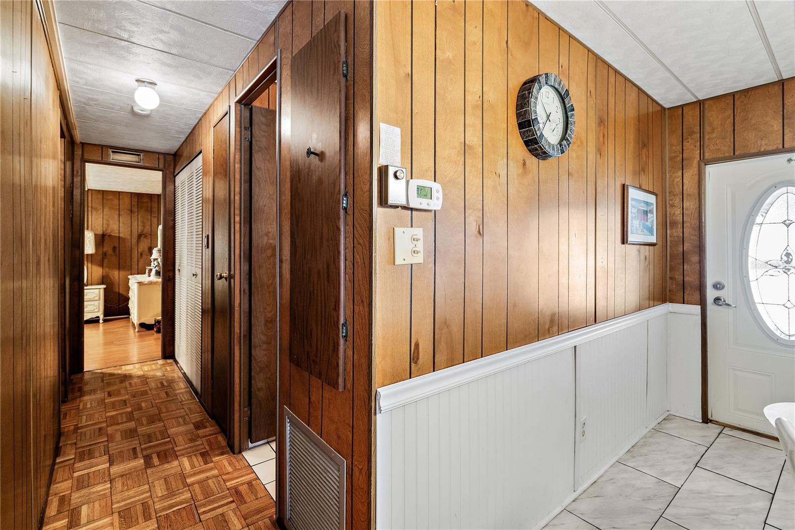 OAKWOOD MANOR - Residential