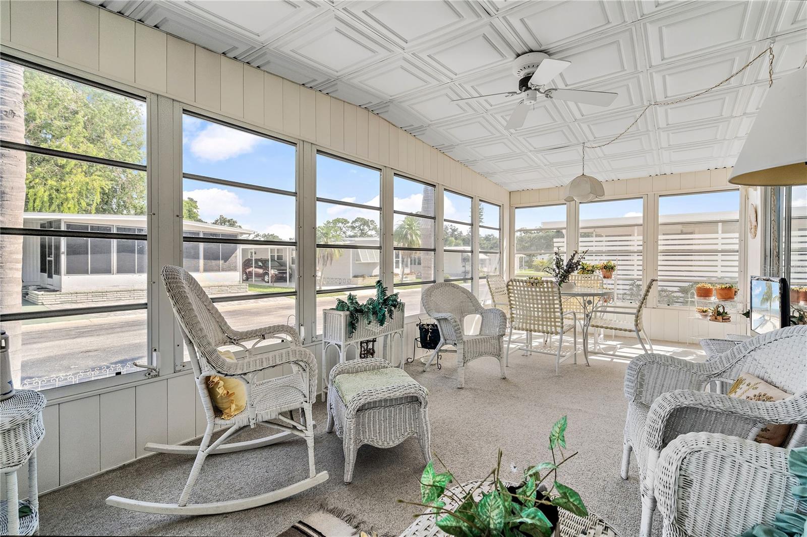 OAKWOOD MANOR - Residential