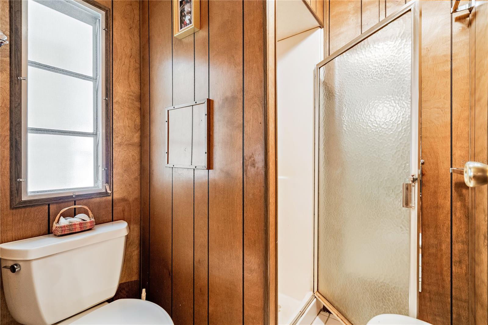 OAKWOOD MANOR - Residential