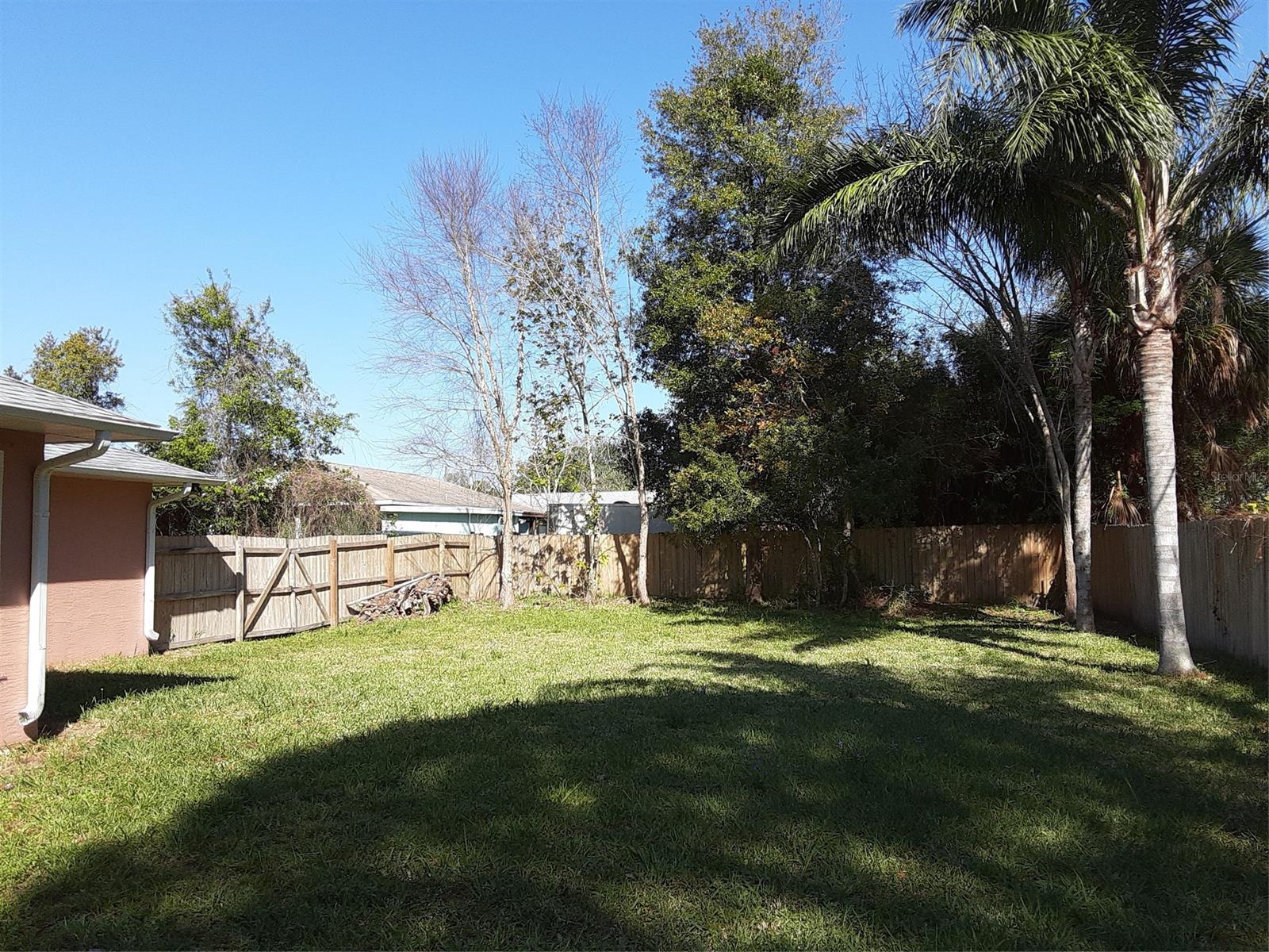 Florida Shores 01 - Residential