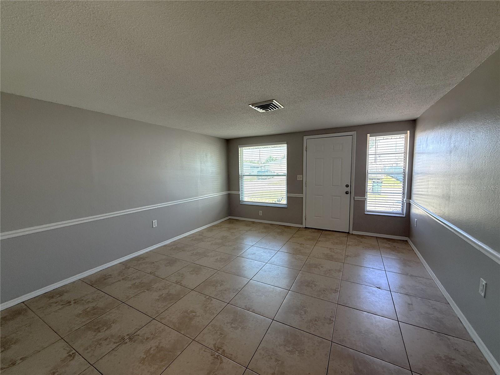 VENICE GARDENS - Residential Lease