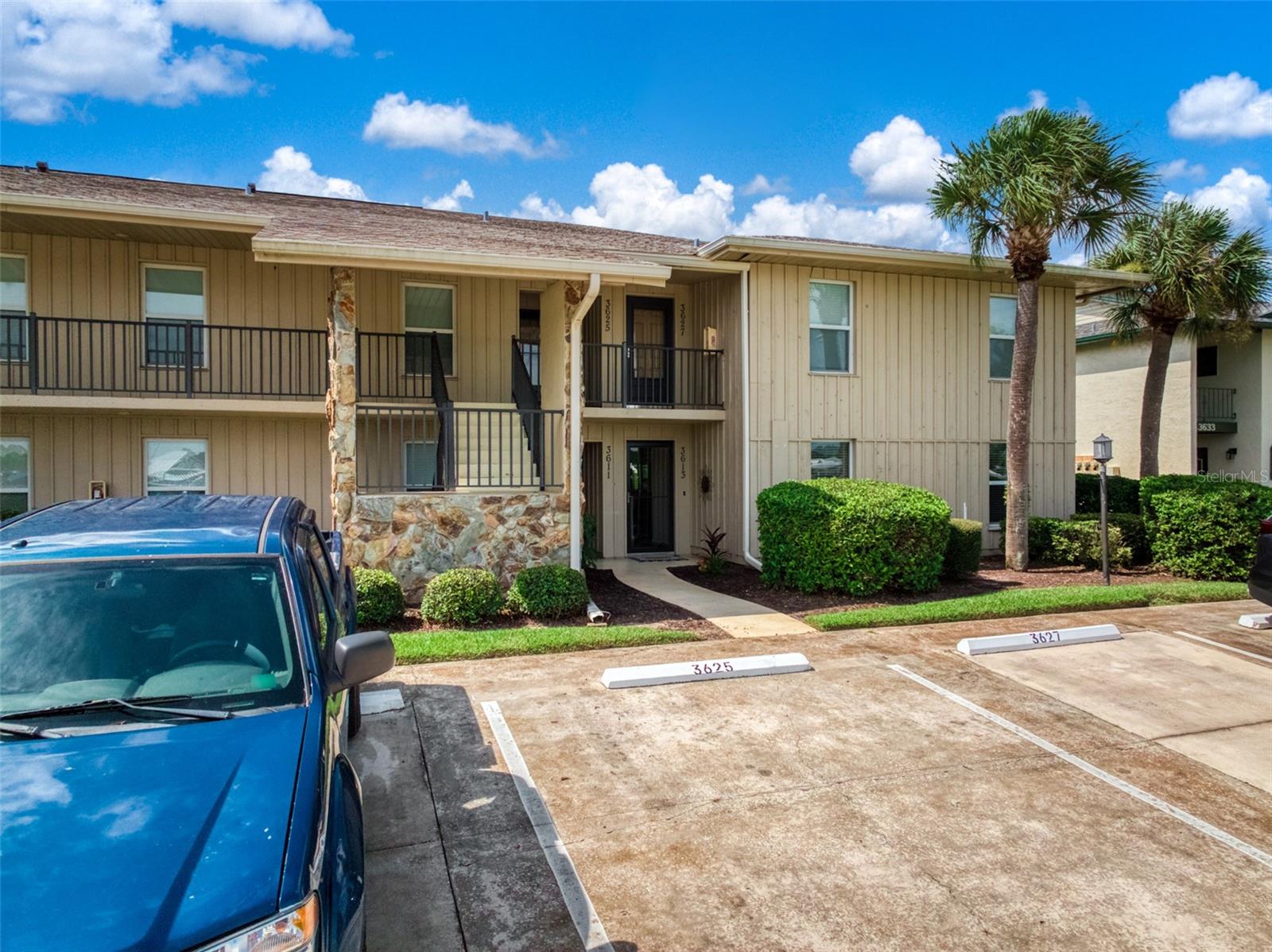 3613 EDGEWATER DRIVE