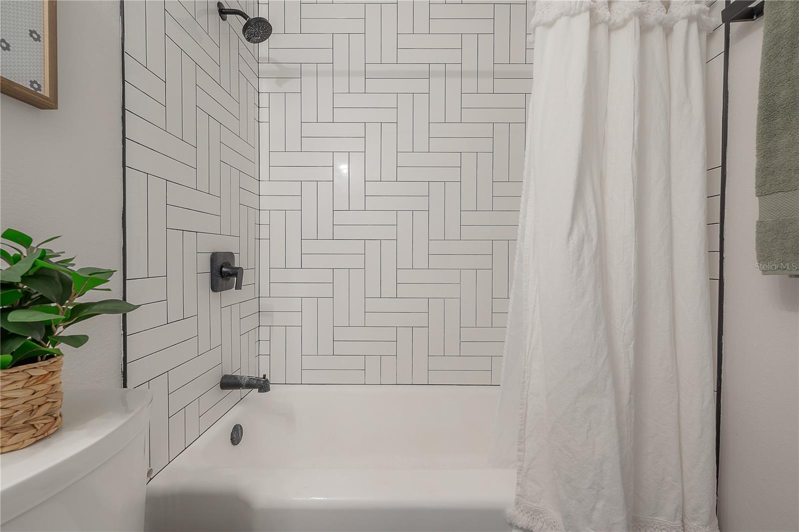 THIRTIETH AVE SUB EXTENTION - Residential