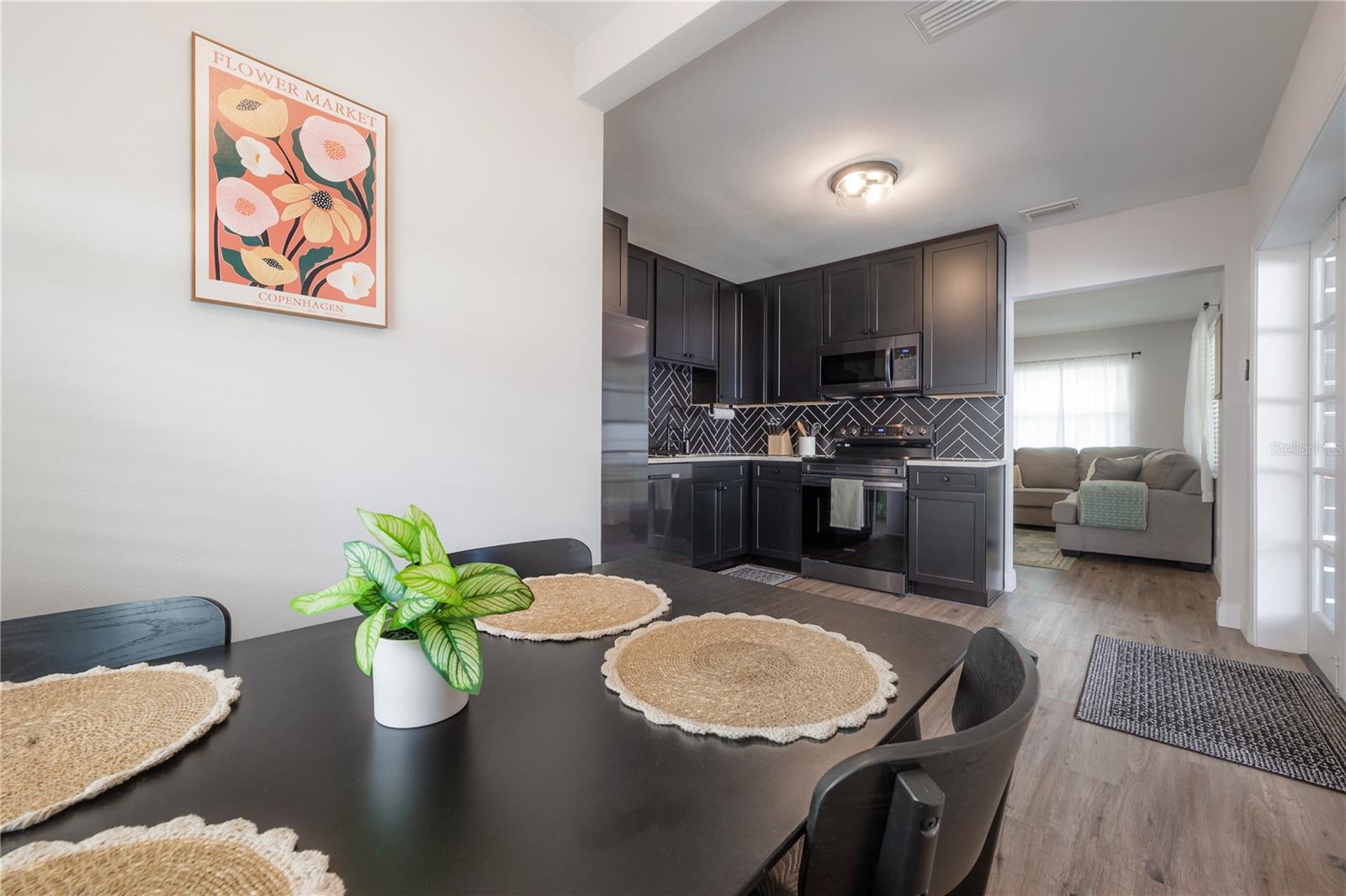 THIRTIETH AVE SUB EXTENTION - Residential