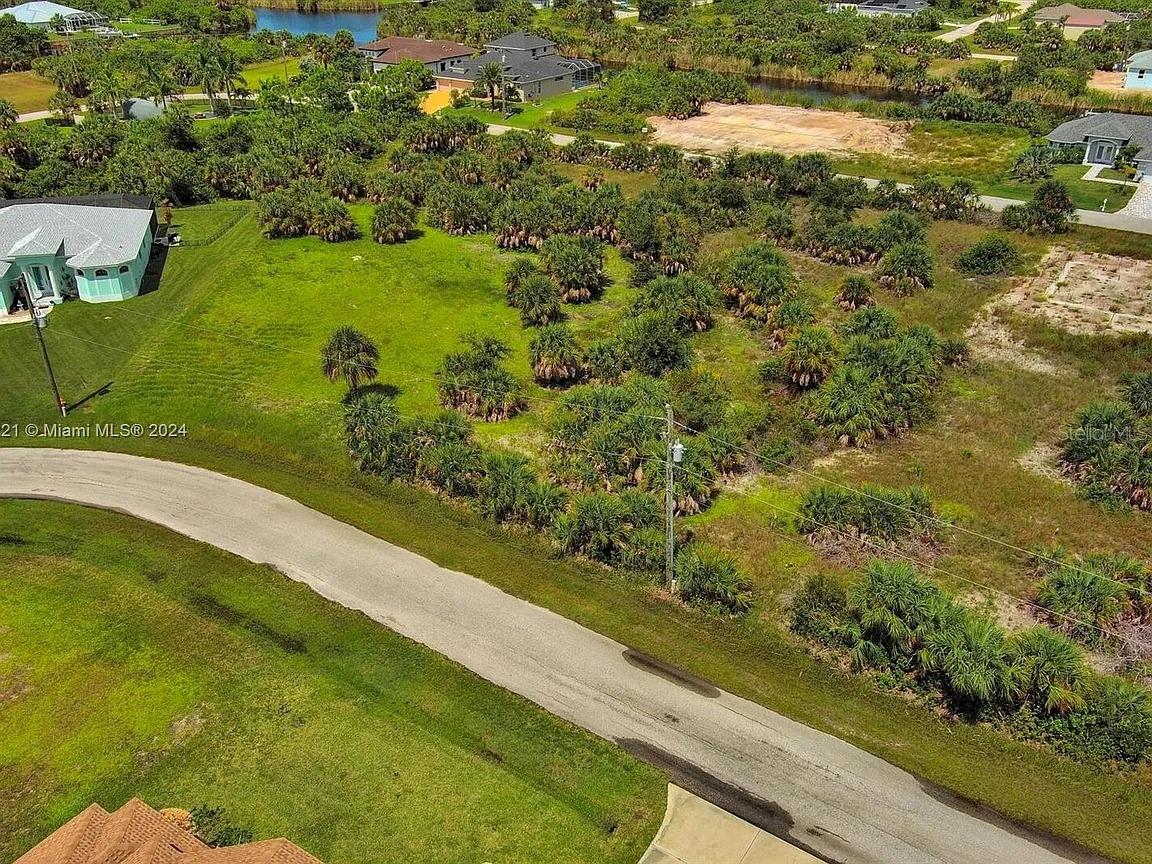 PORT CHARLOTTE SEC 87 - Land