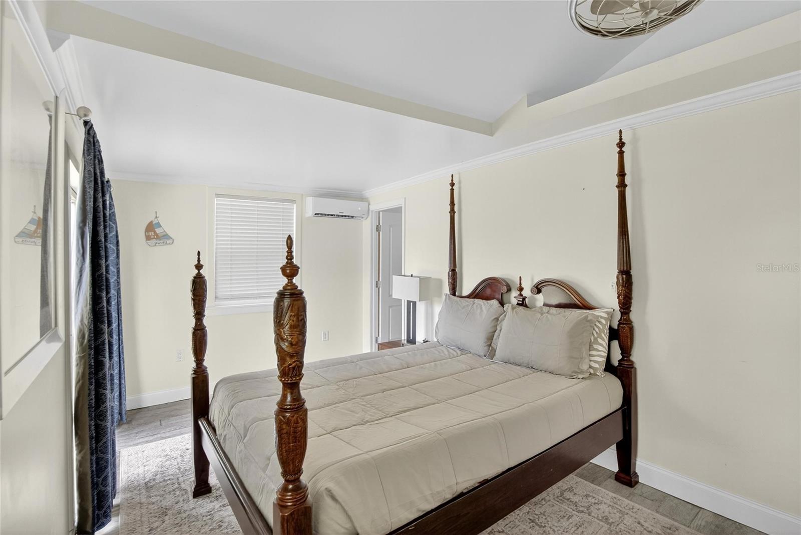 LAKE SHARON ESTATES - Residential