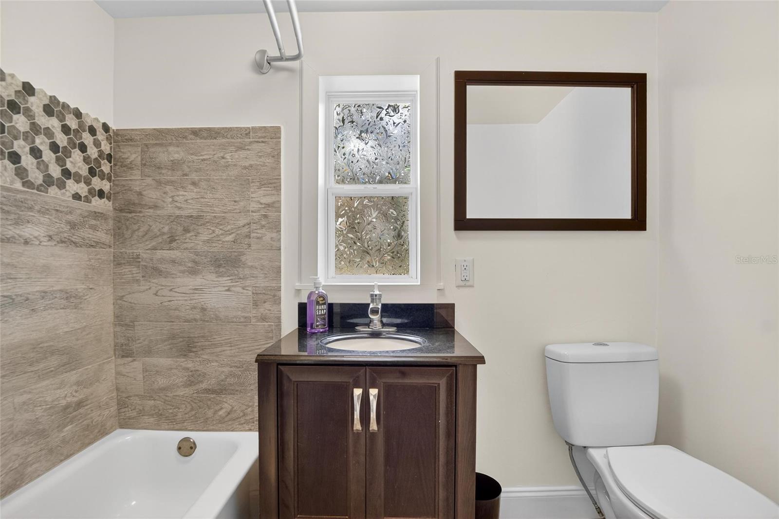 LAKE SHARON ESTATES - Residential