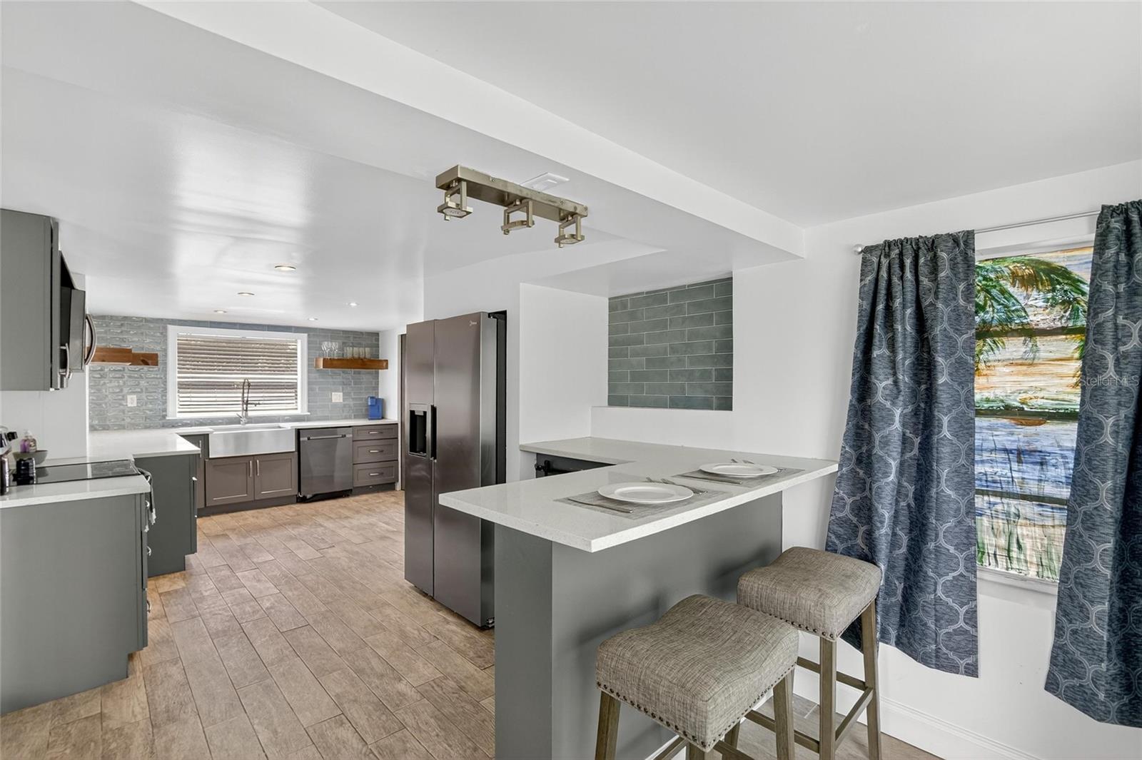 LAKE SHARON ESTATES - Residential