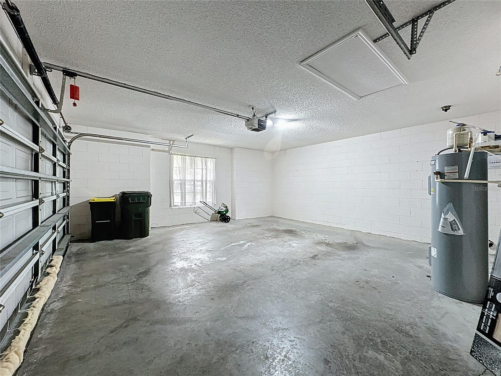 KINGS RIDGE/HIGHGATE - Residential