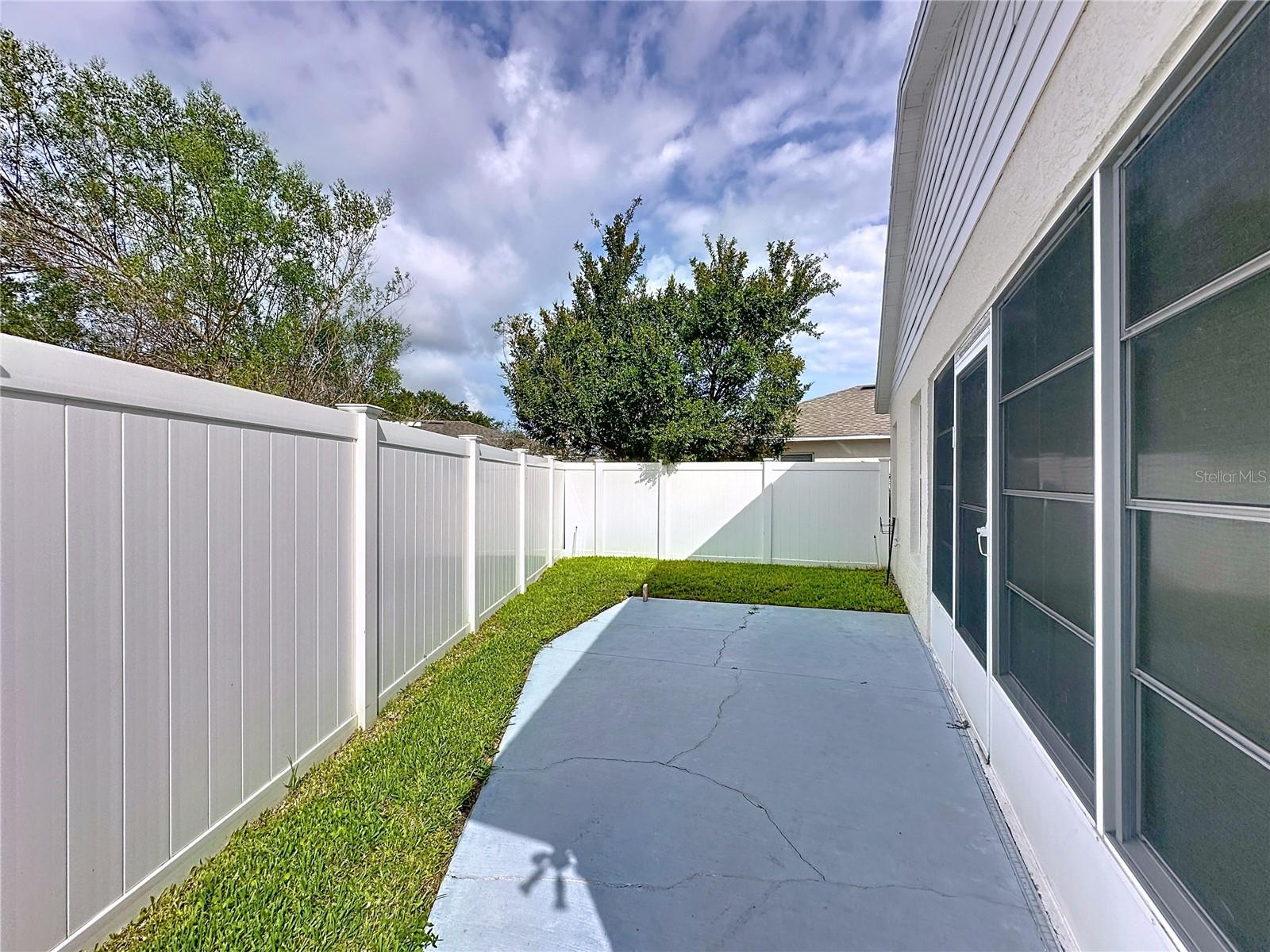 KINGS RIDGE/HIGHGATE - Residential