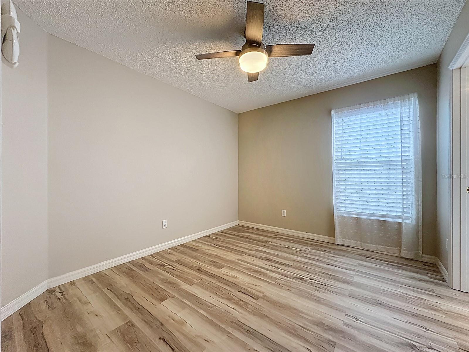 KINGS RIDGE/HIGHGATE - Residential