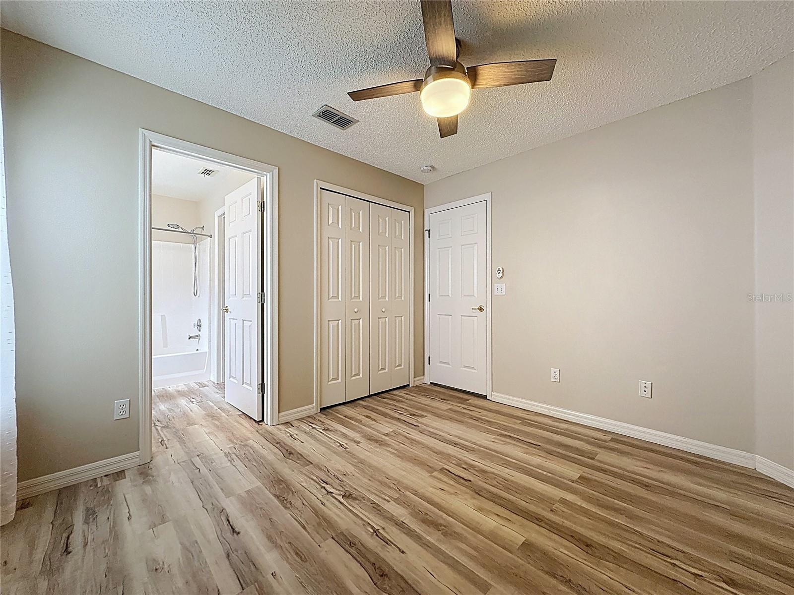 KINGS RIDGE/HIGHGATE - Residential