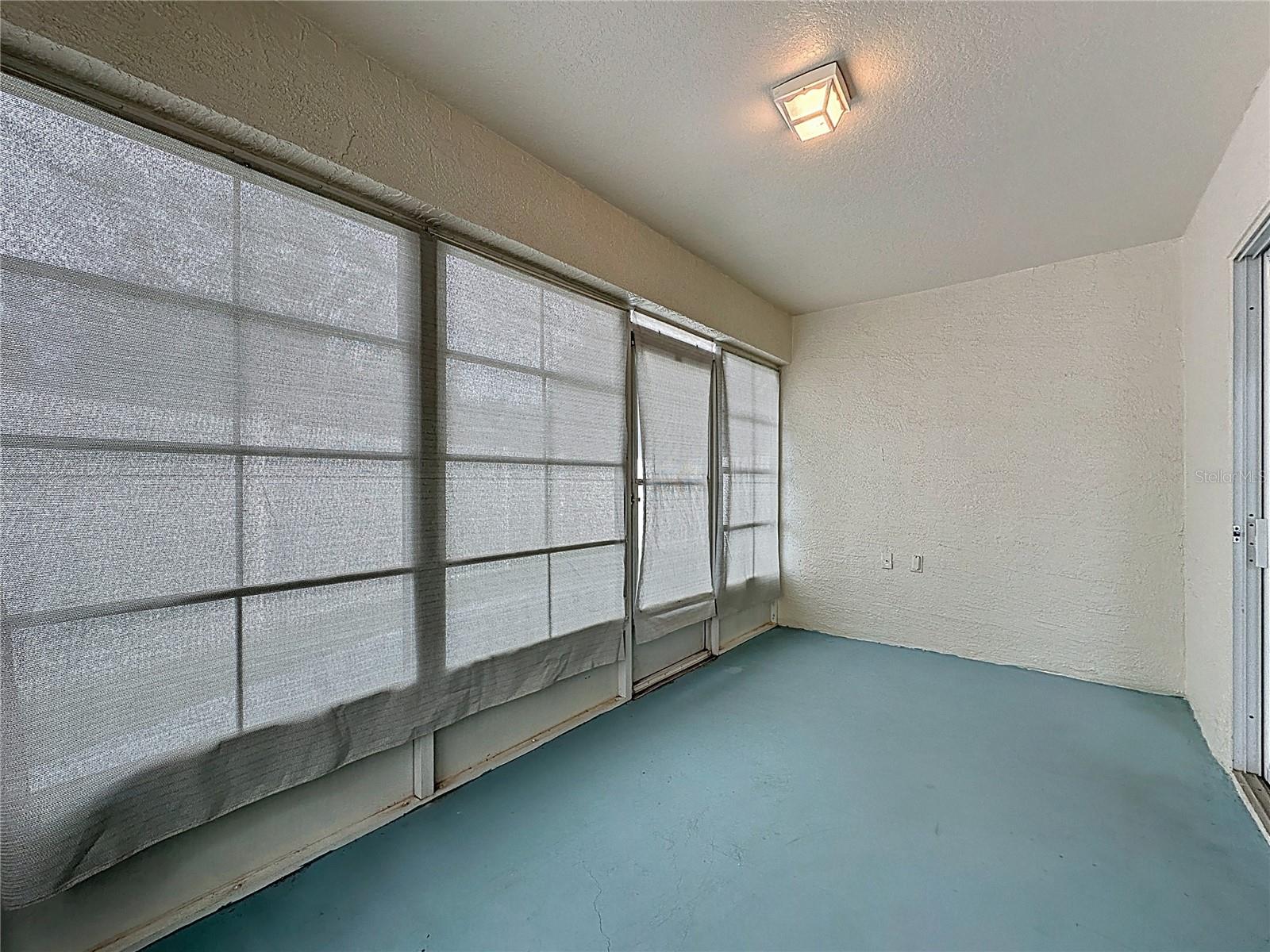 KINGS RIDGE/HIGHGATE - Residential