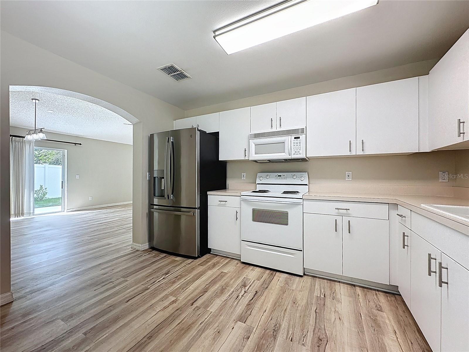 KINGS RIDGE/HIGHGATE - Residential