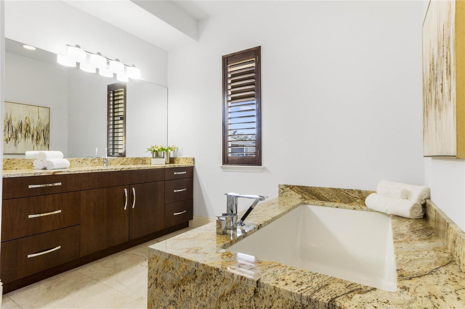 BAY HILL SEC 01C - Residential