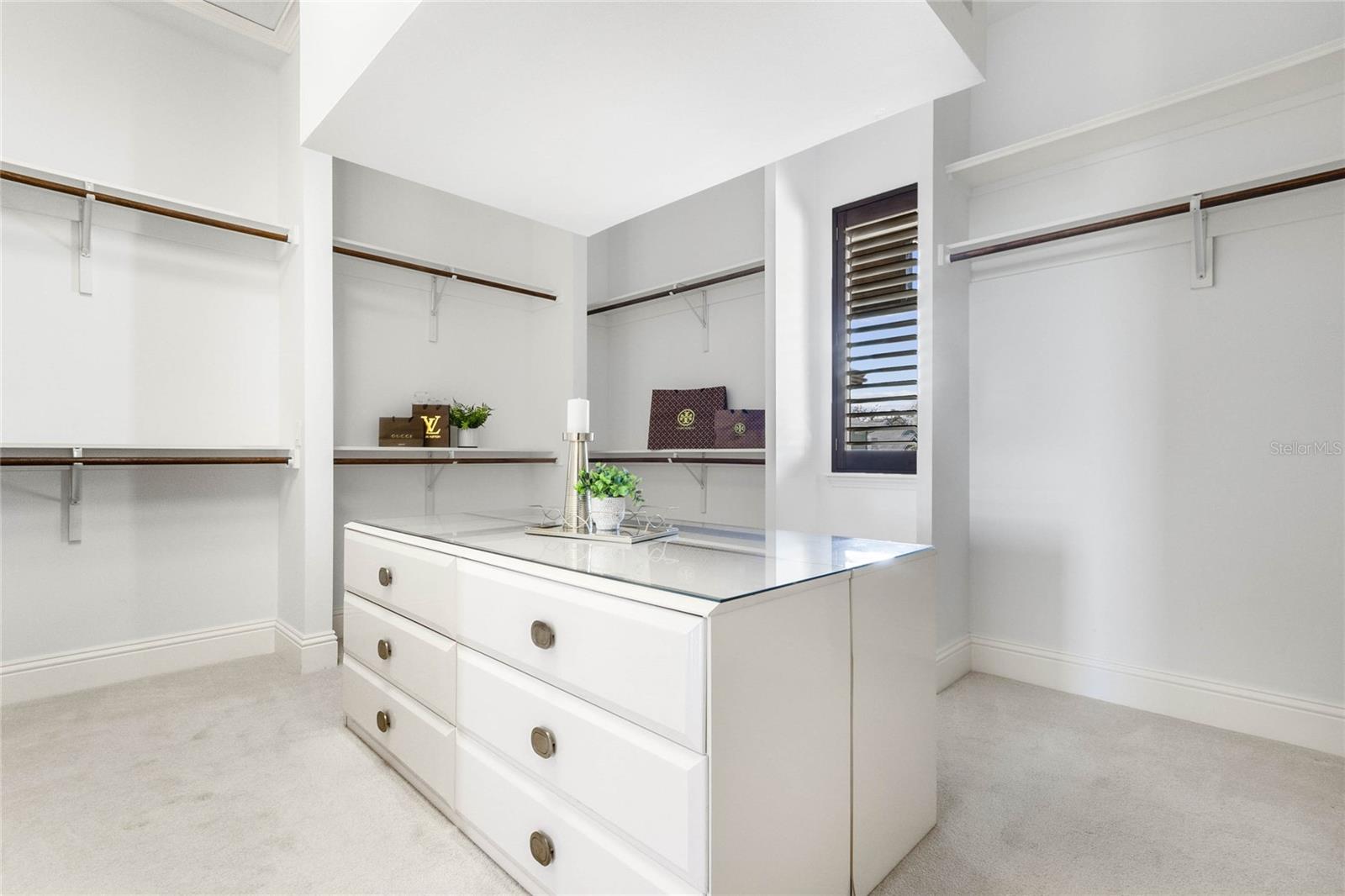 BAY HILL SEC 01C - Residential