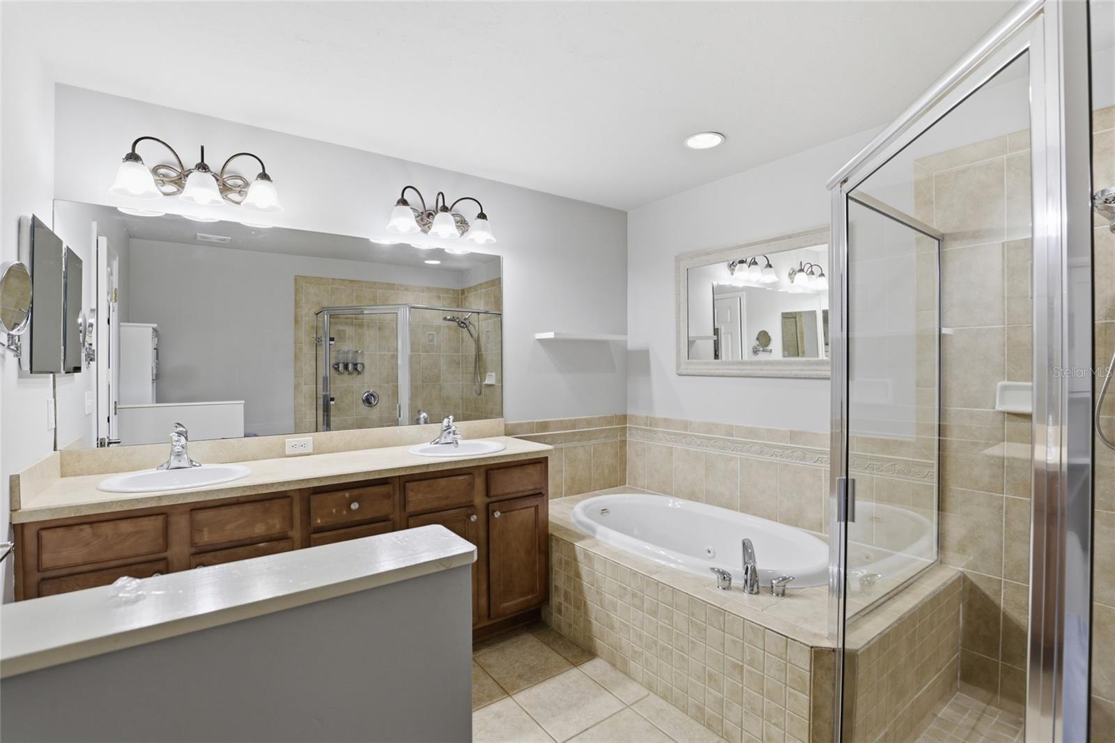 HAMMOCK RIDGE UNIT 3-F - Residential