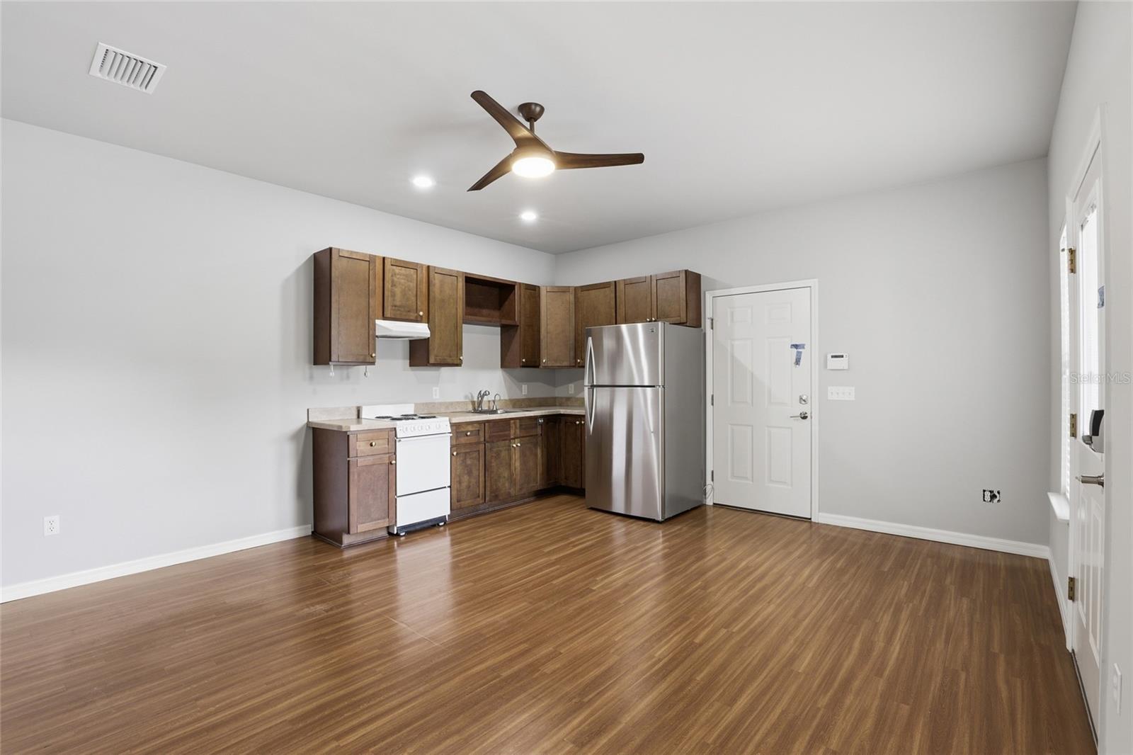 HAMMOCK RIDGE UNIT 3-F - Residential