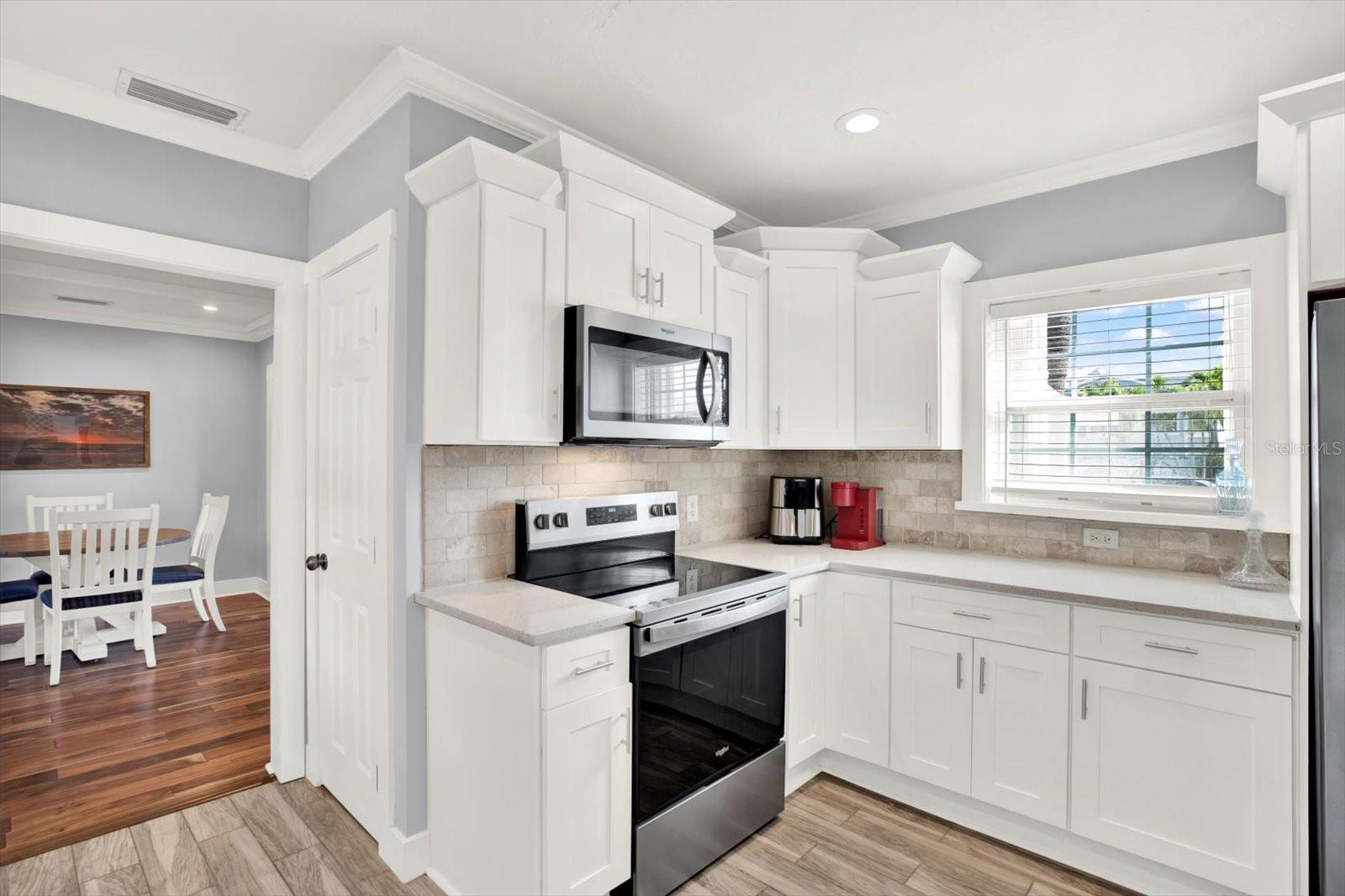 LONE PALM BEACH 1ST ADD - Residential