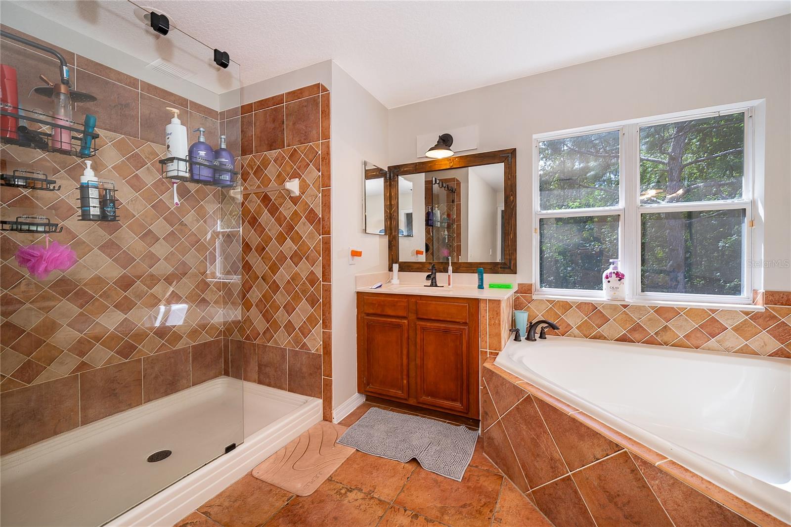 TIVOLI WOODS VILLAGE C 51 84 - Residential