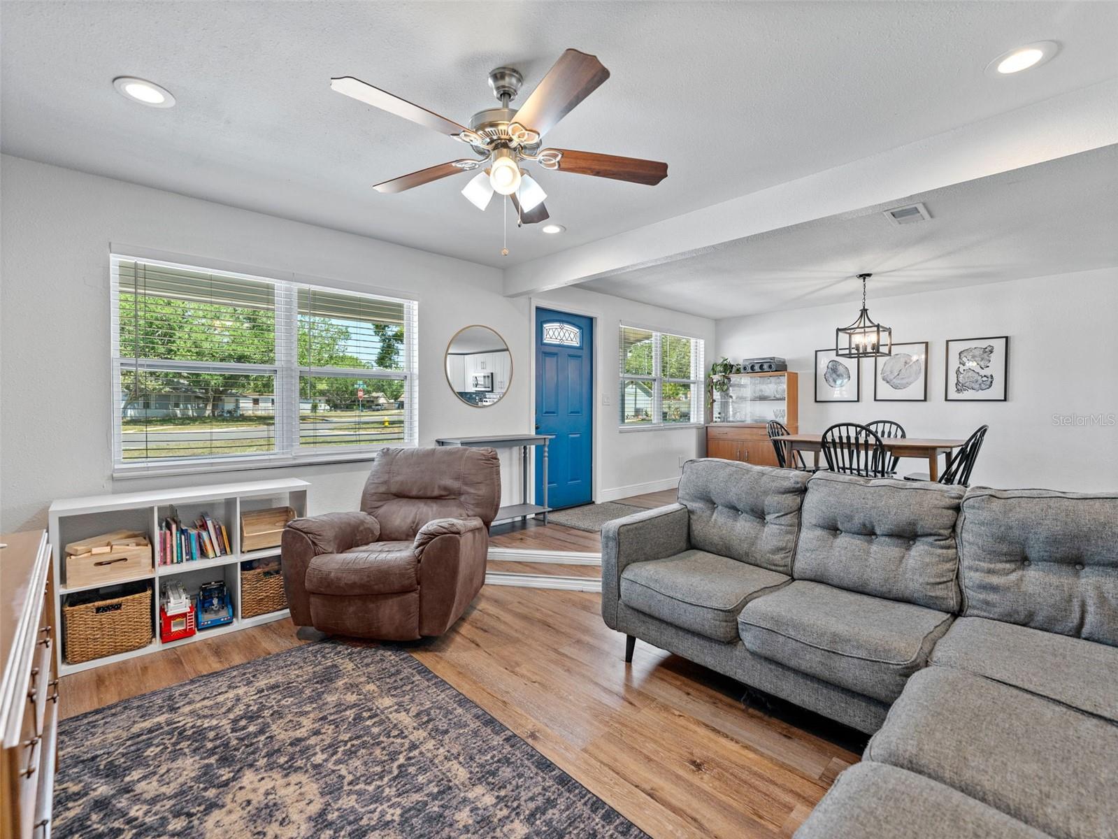 CRESTRIDGE 8TH ADD - Residential